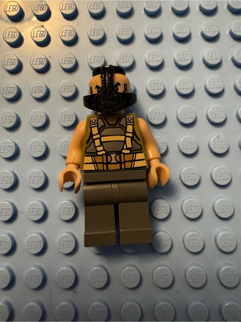 LEGO DC Super Heroes Minifigure Bane Batman Dark Knight
